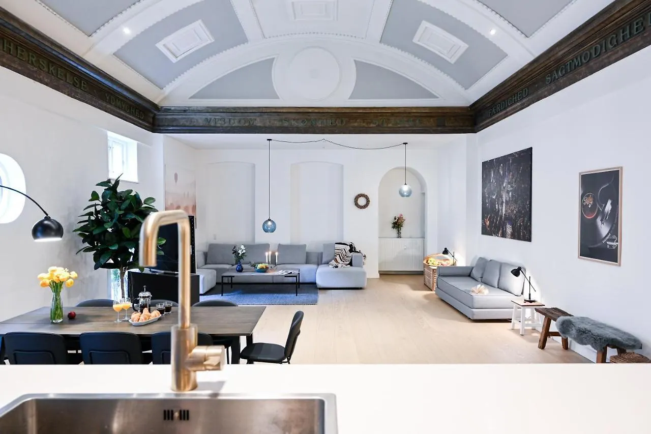 Spacious 2-Bedroom Apartment In The Trendy Area Of Copenhagen Vesterbro